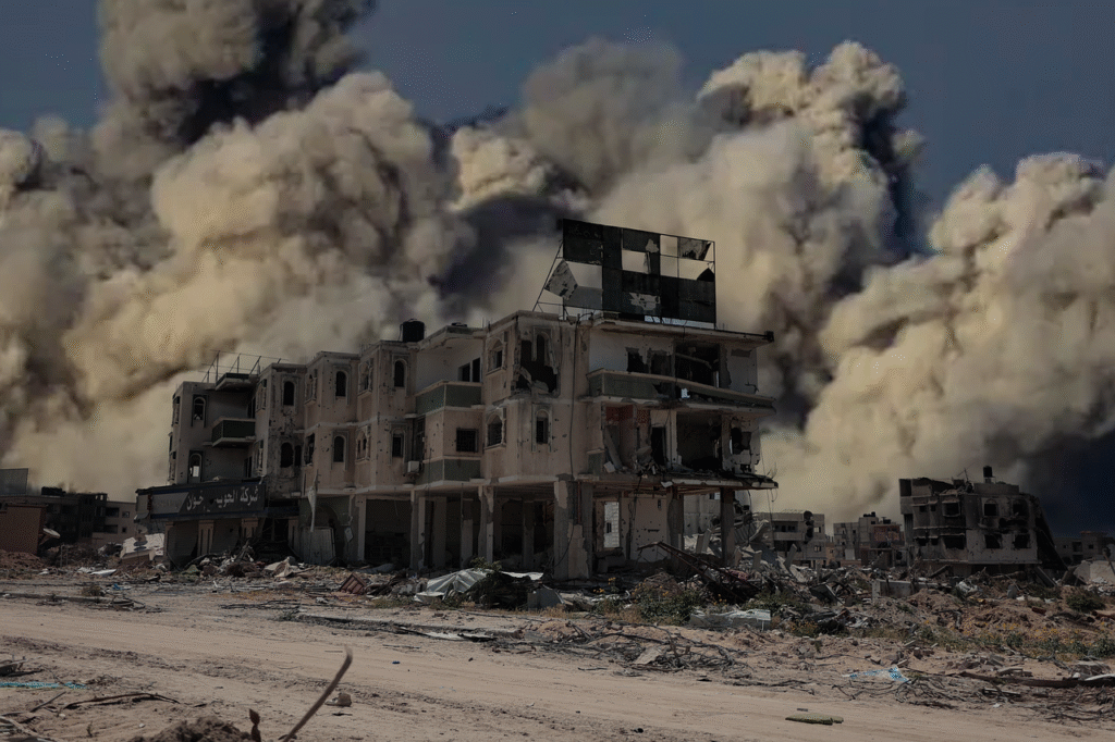 Gaza oo Wajahaysa Macluul iyo Weerarro Cusub – Iiraan iyo Galbeedka oo Wada Hadal Cusub Bilaabay